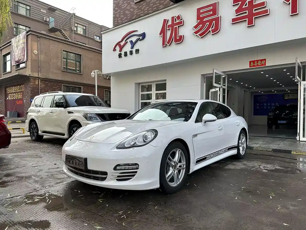 Porsche Panamera 2013