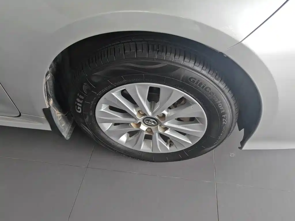 Toyota Corolla — миниатюра 12