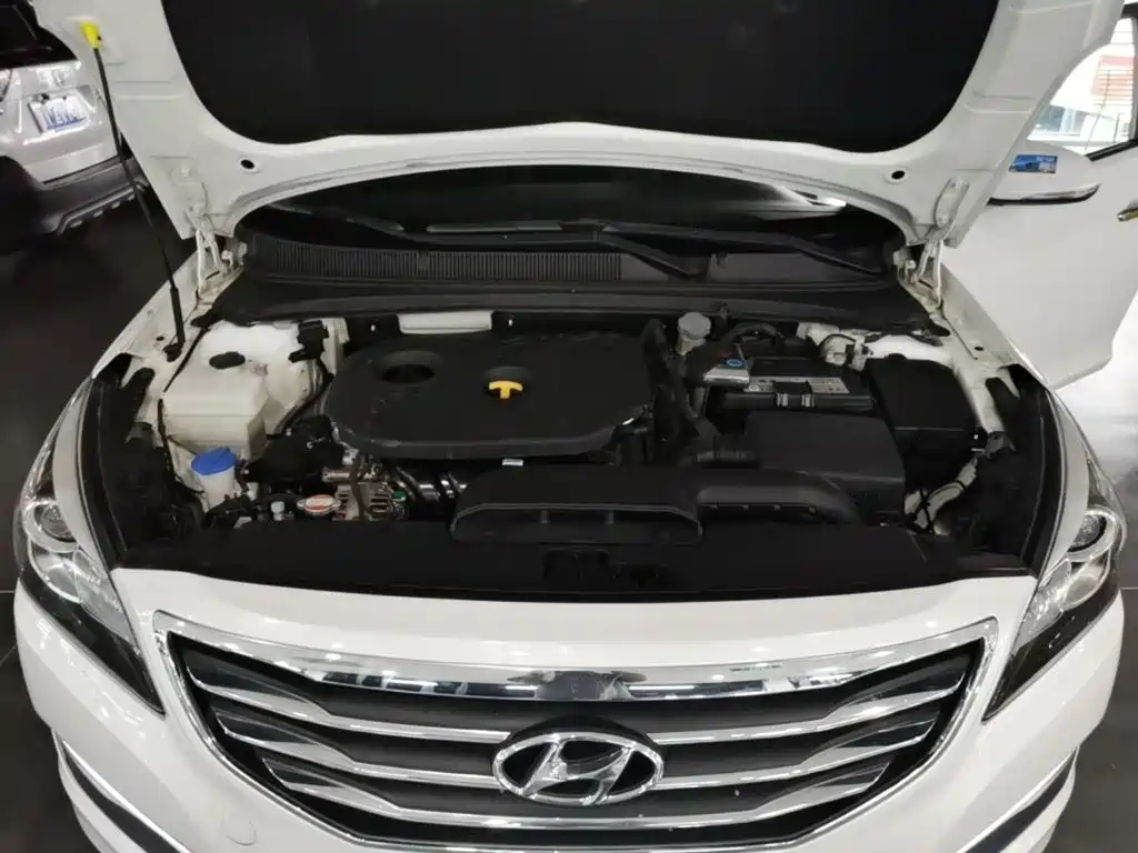 Hyundai Mistra — миниатюра 20