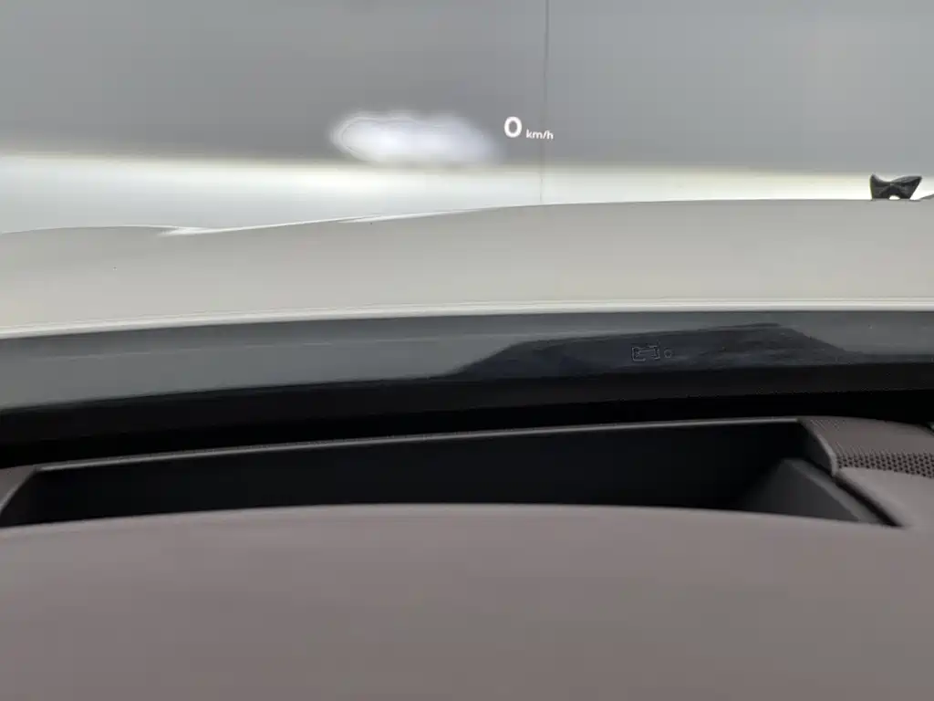 Bentley Flying Spur — миниатюра 22