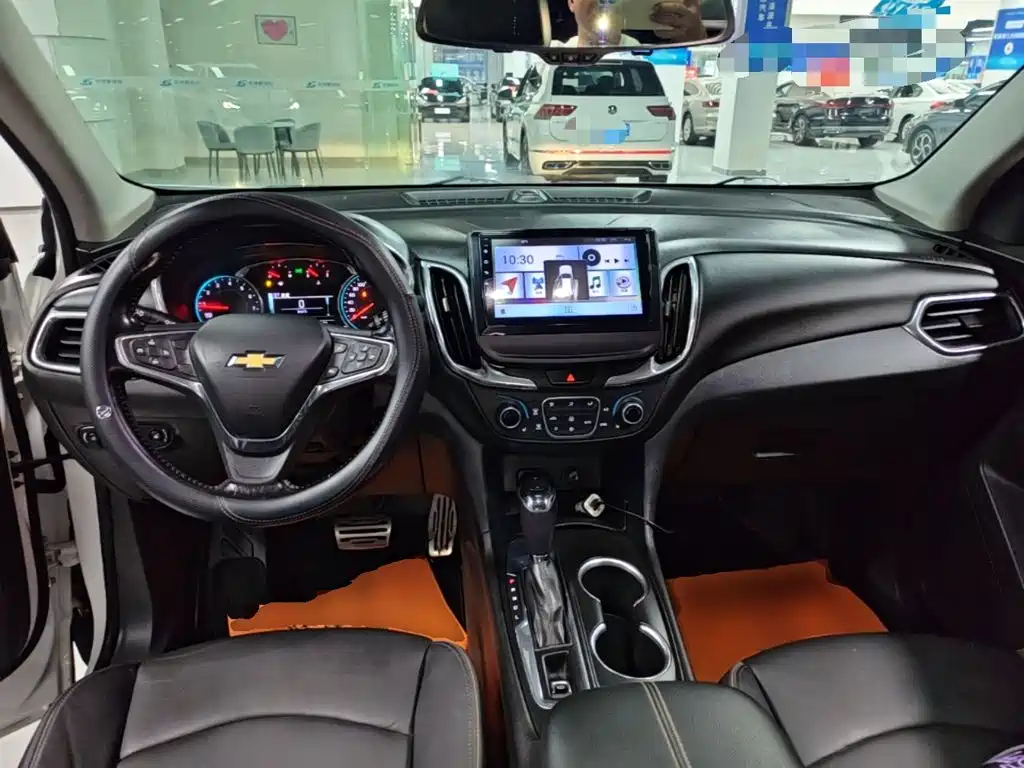 Chevrolet Equinox — миниатюра 10