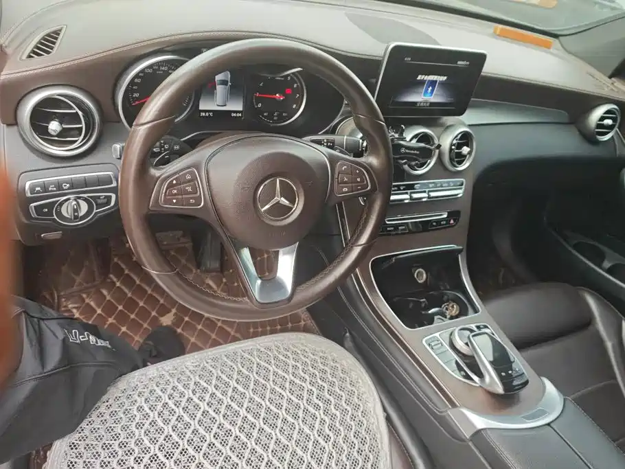 Mercedes-Benz GLC — миниатюра 12