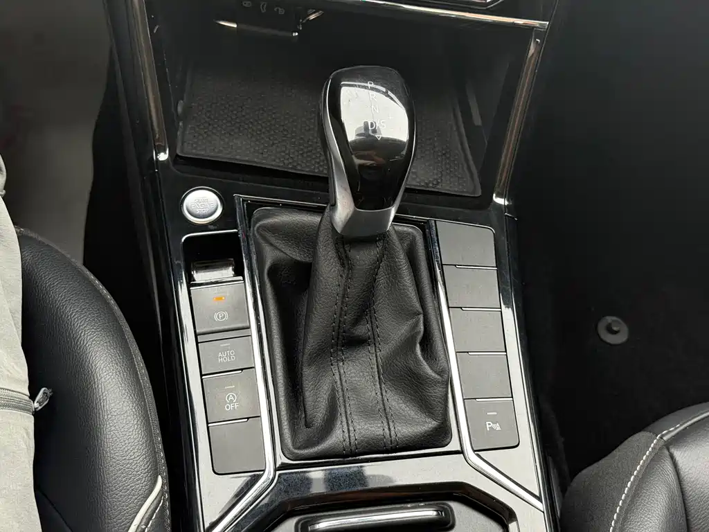 Volkswagen Passat — миниатюра 10
