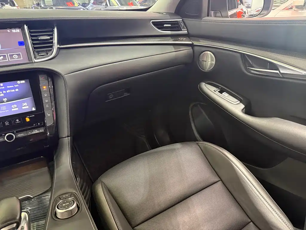 Infiniti QX50 2.0T 2WD Fashion Edition, фото 22