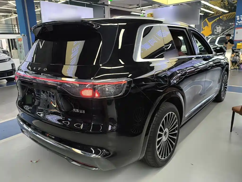 Aito M8 2025 Max+ 53.4kWh 5 мест (192 )