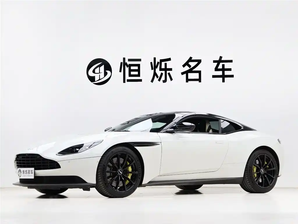 Aston Martin DB11 2022