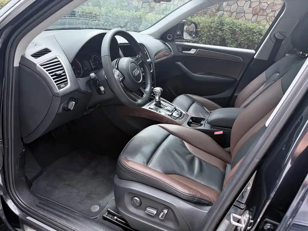Audi Q5 2017 Plus 40 TFSI Comfort