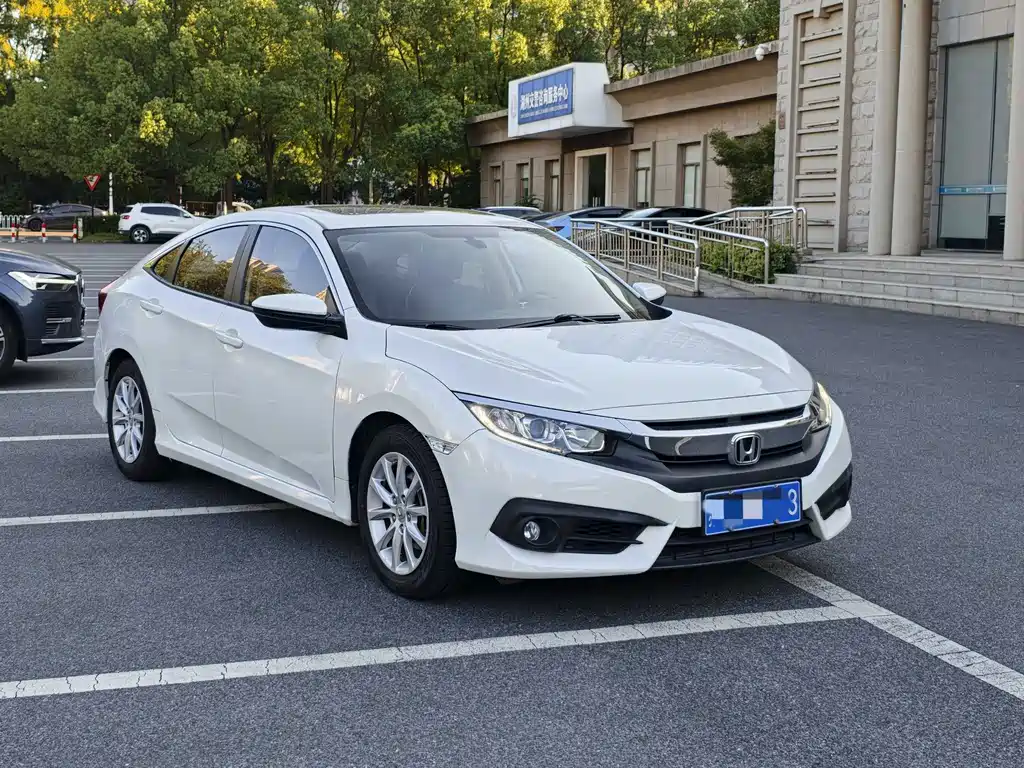 Honda Civic — миниатюра 3