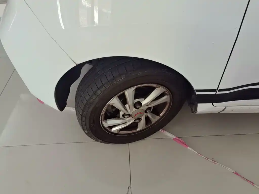 Wuling MINIEV — миниатюра 23