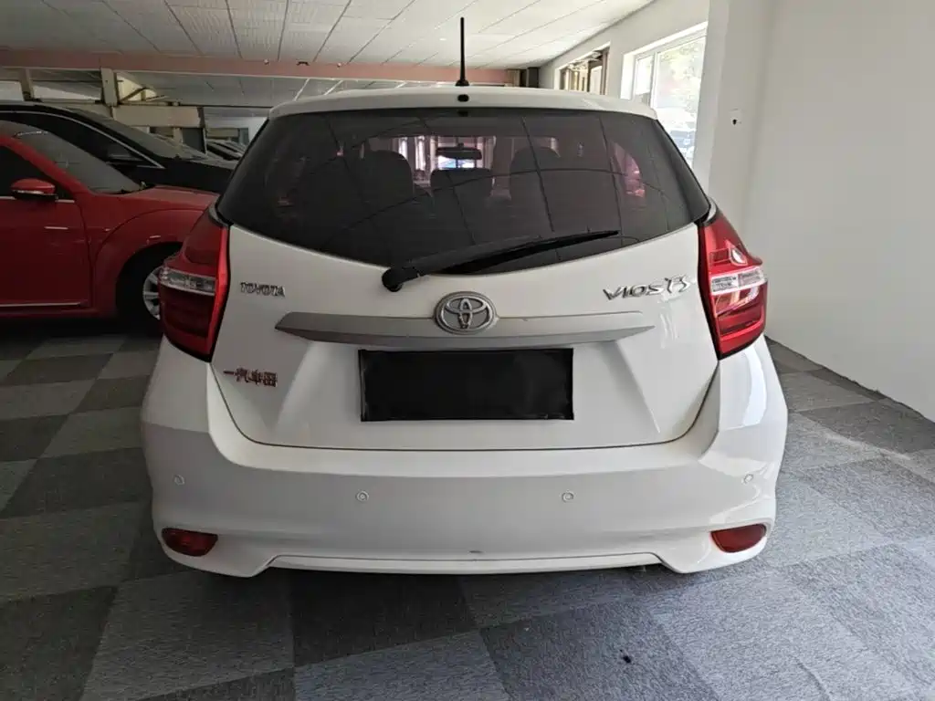 Toyota Vios FS — миниатюра 6