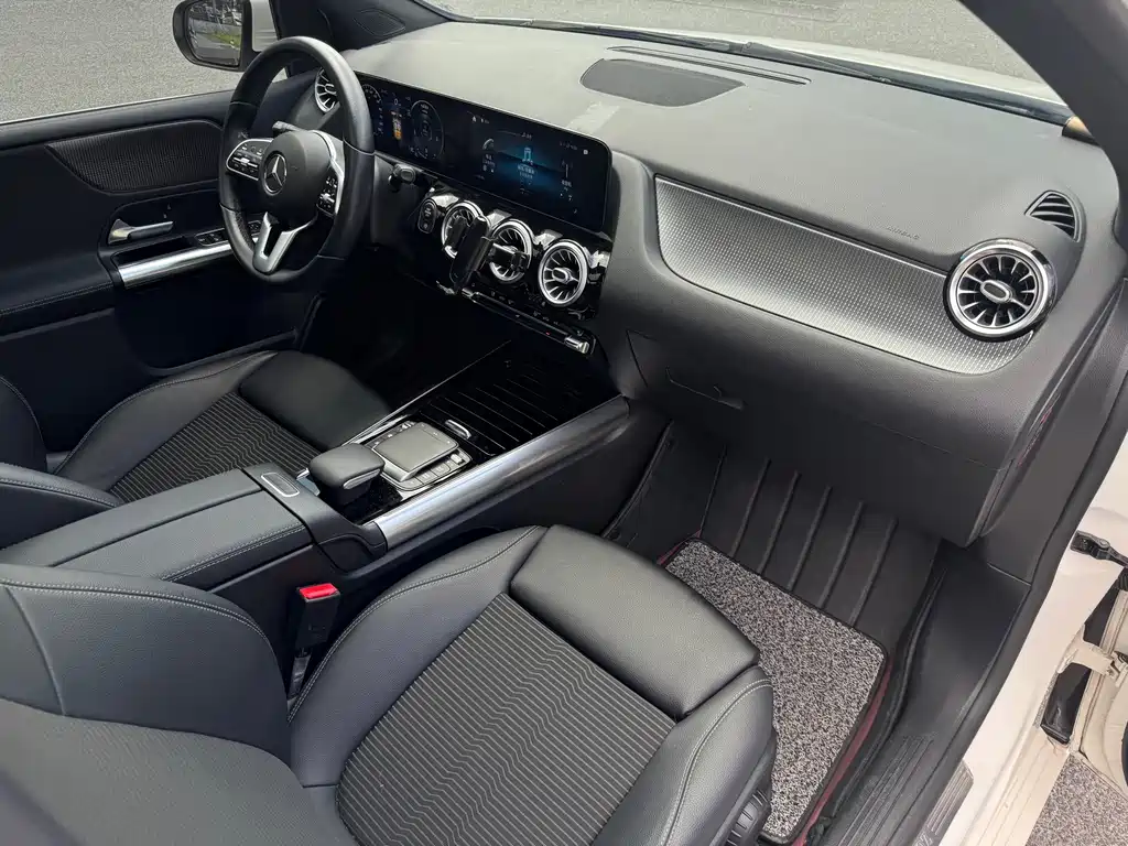 Mercedes-Benz B-Class — миниатюра 13