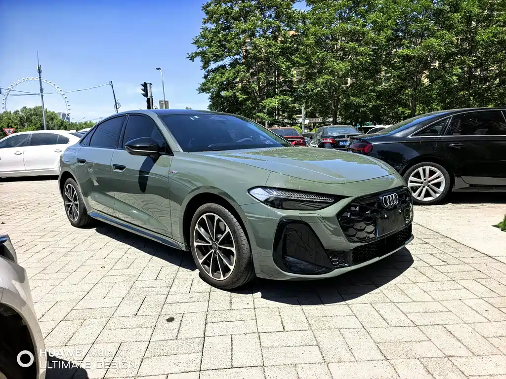 Купить Audi 奥迪A5L