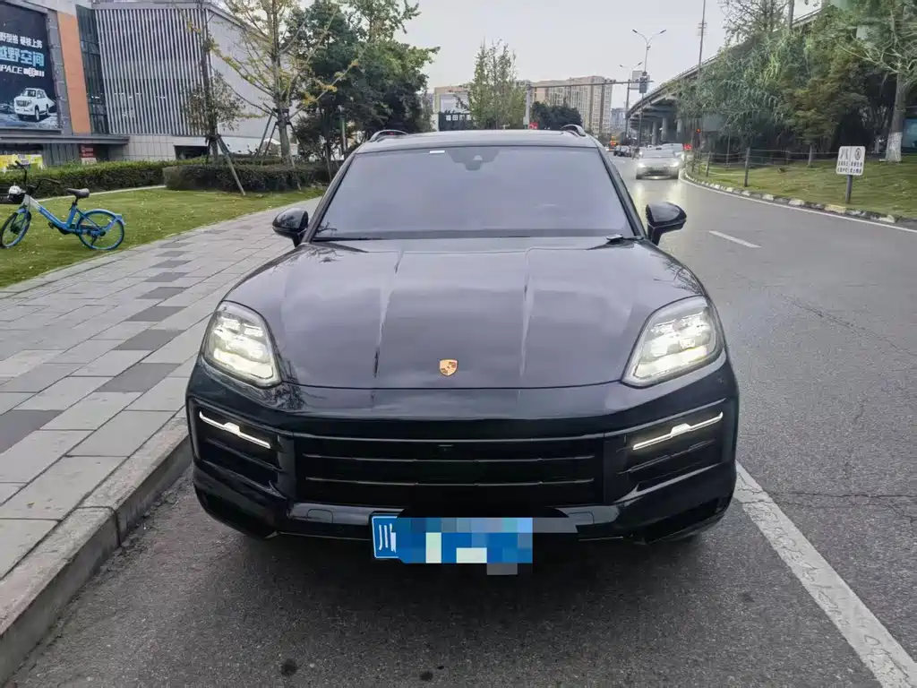 Porsche Cayenne — миниатюра 2