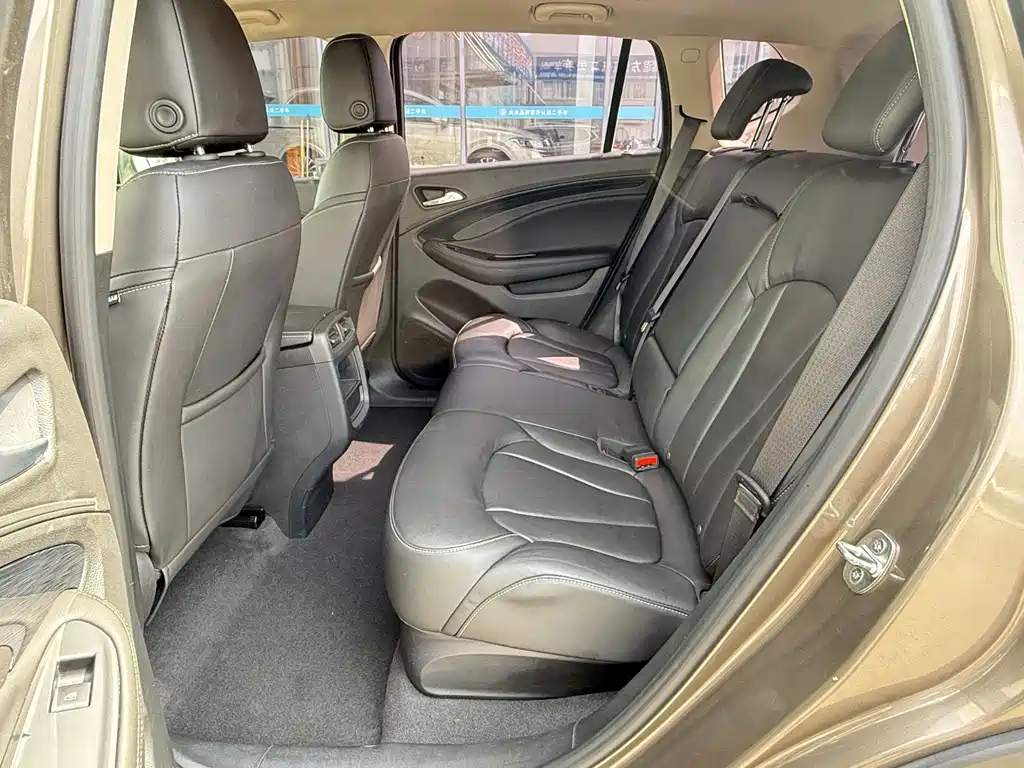 Buick Envision Plus — миниатюра 11