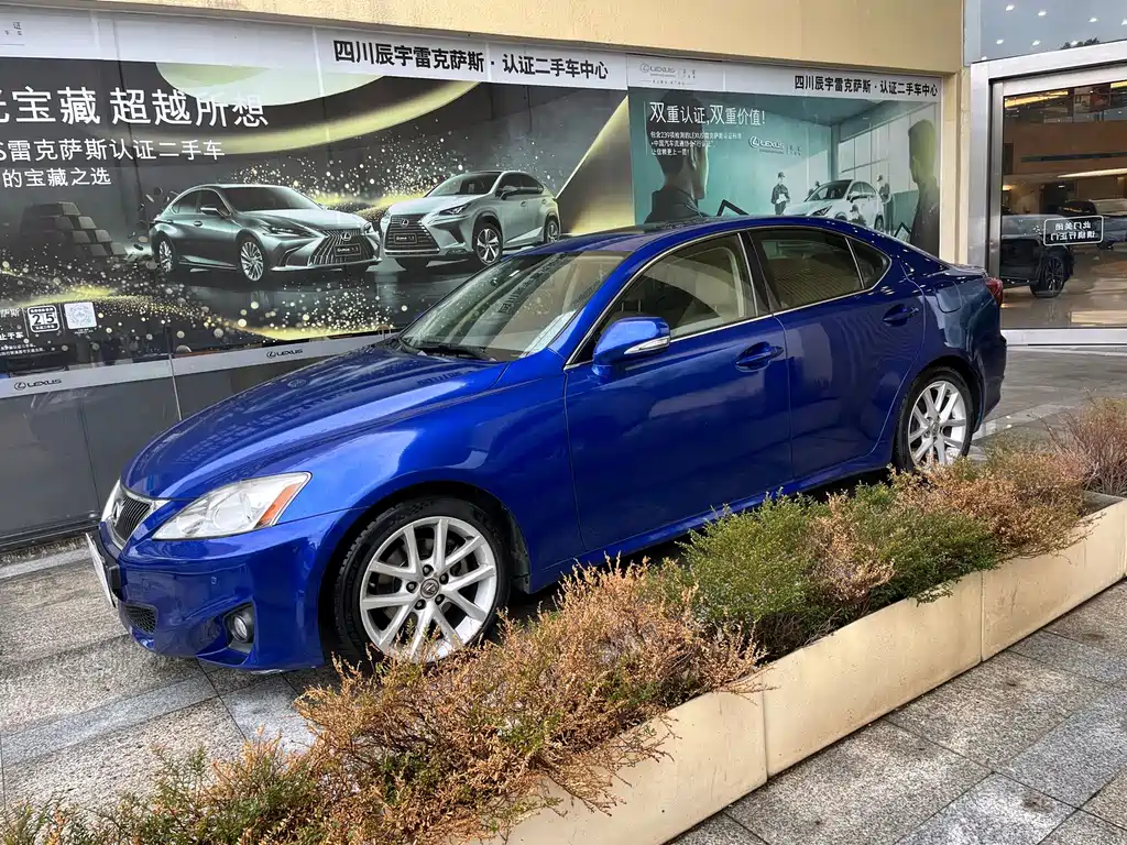 Lexus IS — миниатюра 4