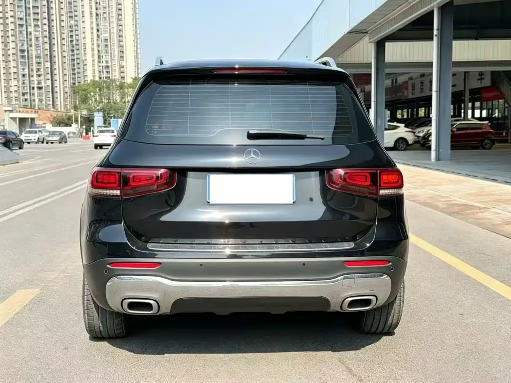 Mercedes-Benz GLB — миниатюра 8