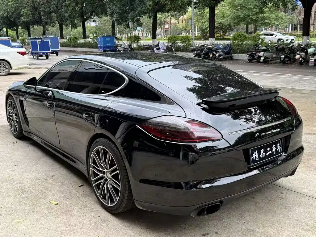 Porsche Panamera — миниатюра 9