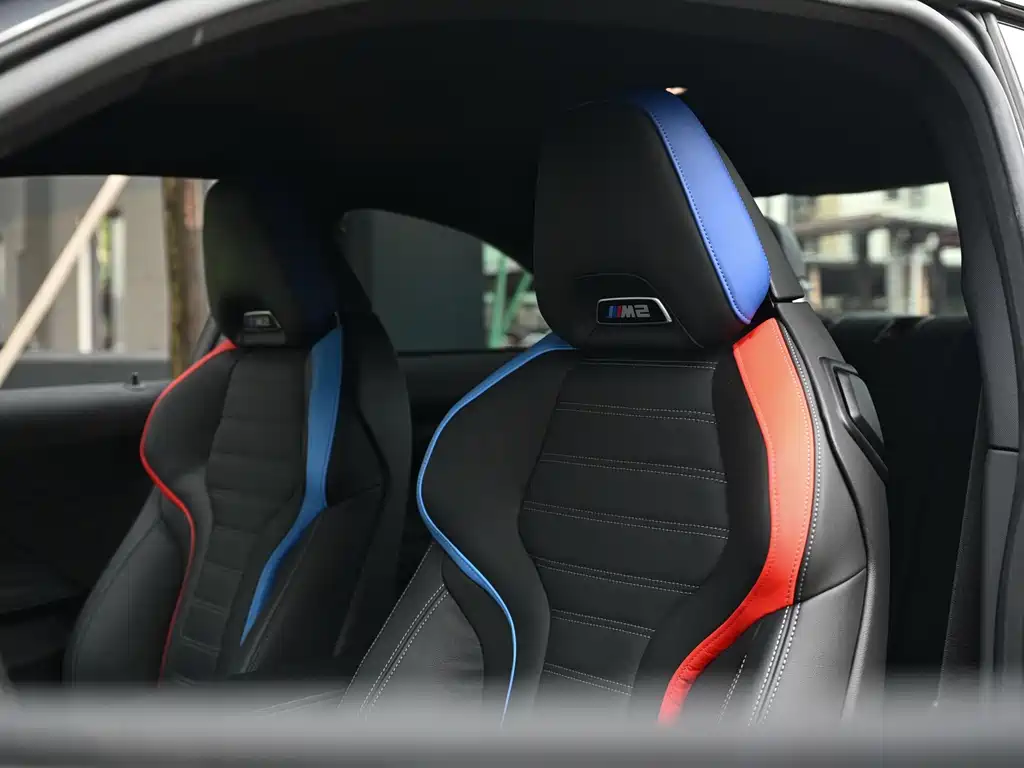 BMW M2 — миниатюра 13