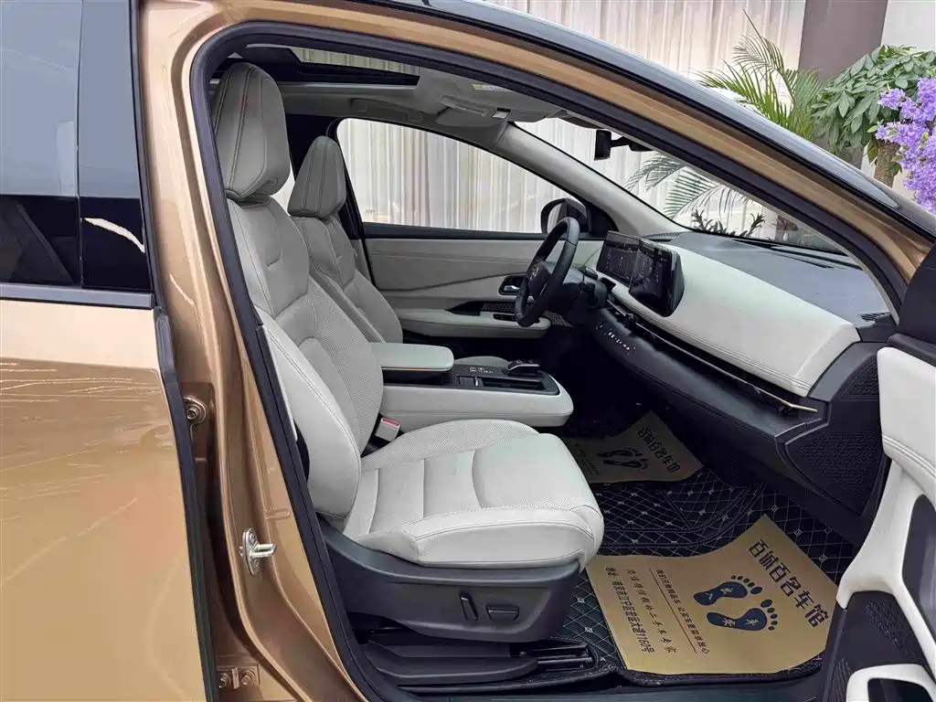 Nissan Ariya — миниатюра 11