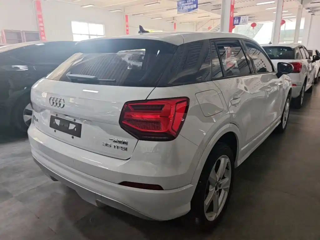 Audi Q2L — миниатюра 7
