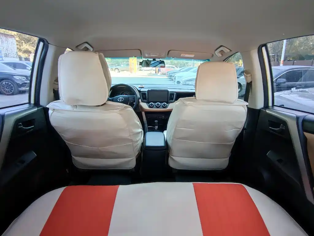 Toyota RAV4 — миниатюра 16