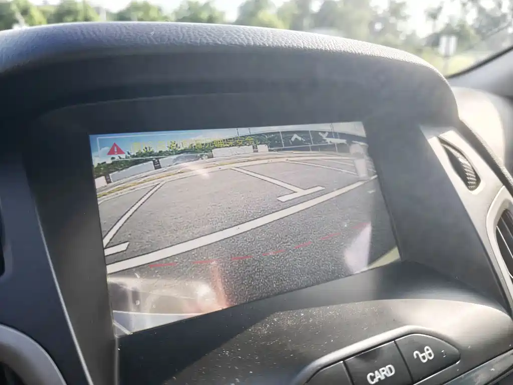 Ford Focus — миниатюра 13