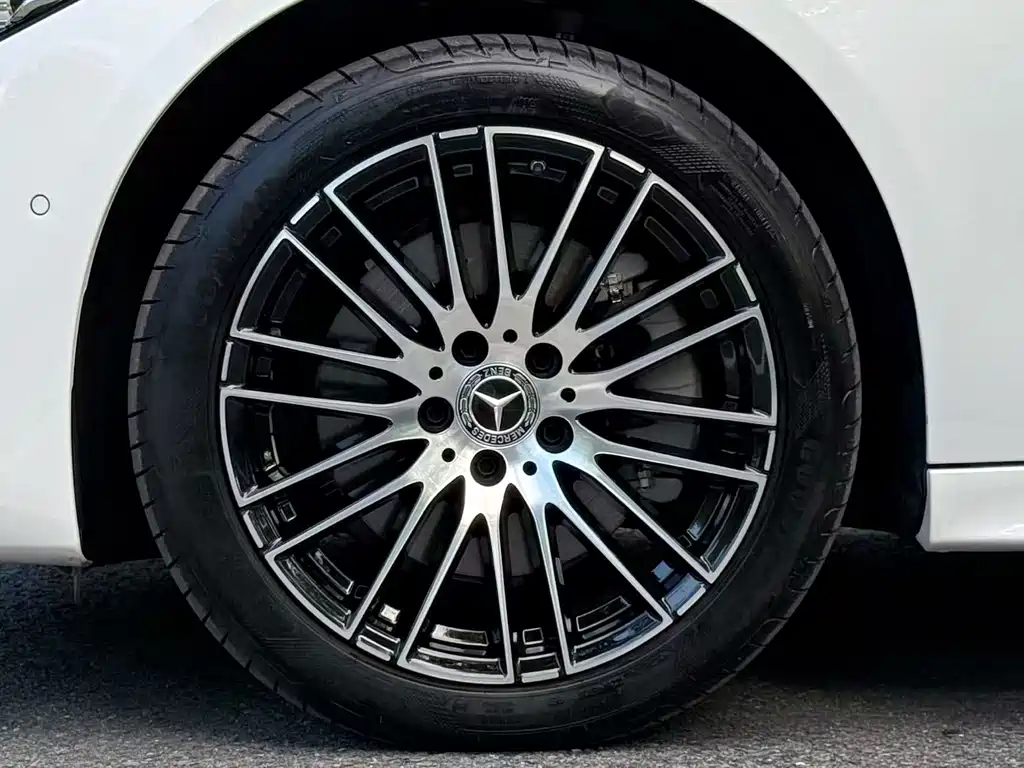 Mercedes-Benz C-Class — миниатюра 9