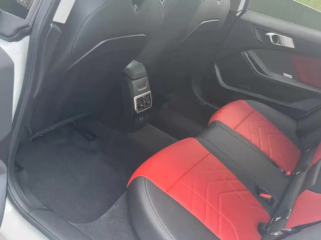 BMW 2 Series - фото 7