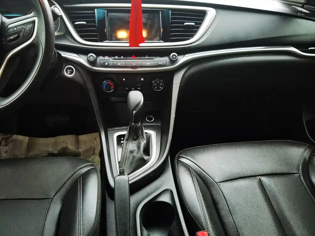 Buick Excelle — миниатюра 13