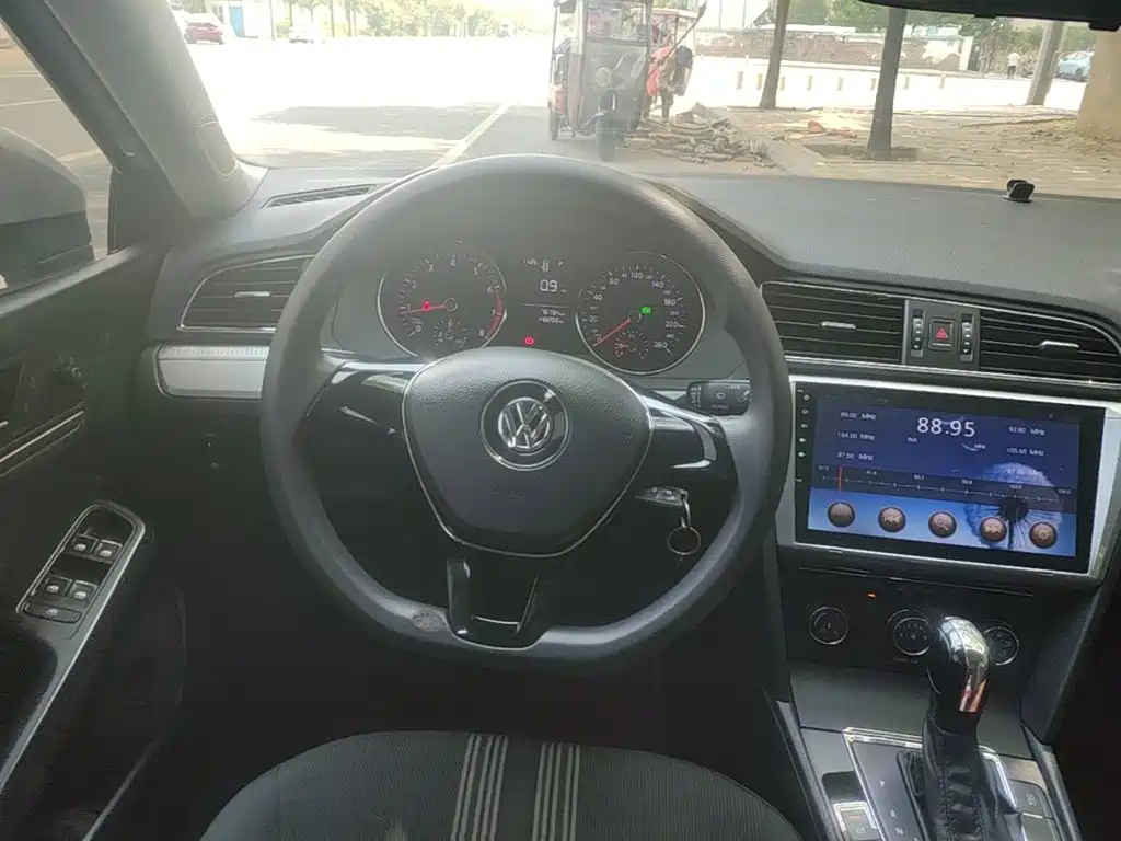 Volkswagen Lamando — миниатюра 11