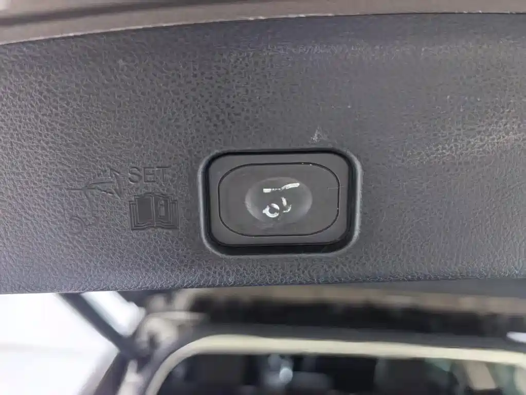 Ford Edge — миниатюра 25
