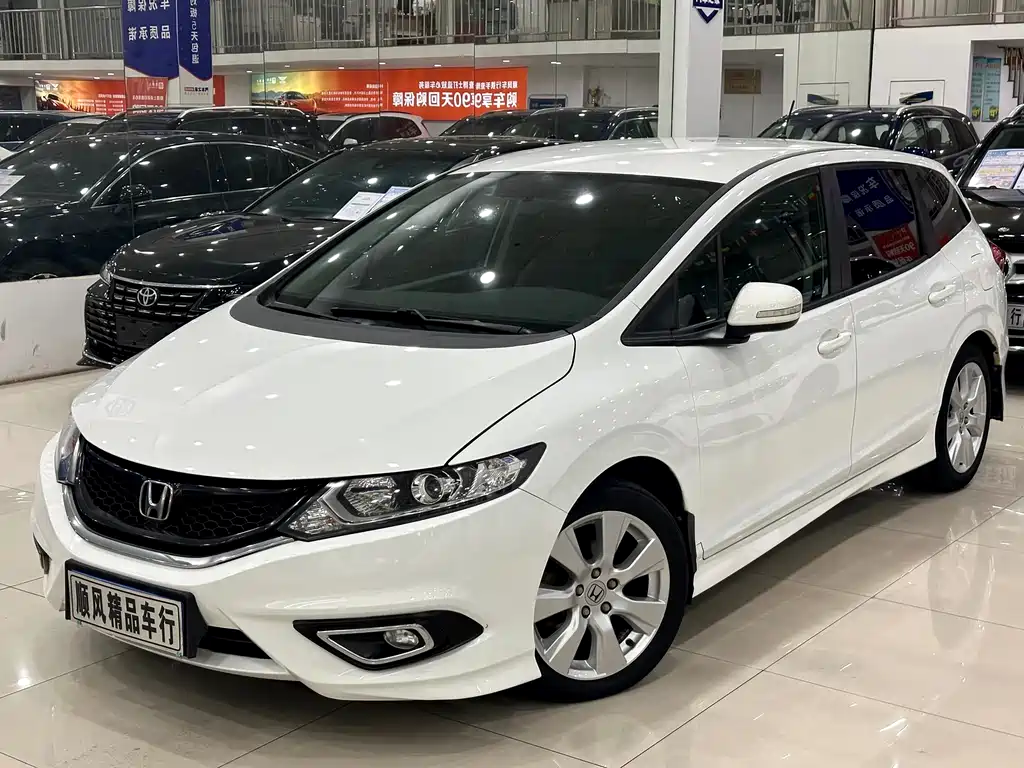 Honda Jade 2015