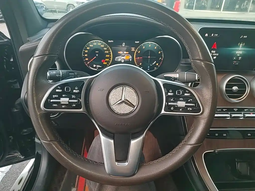 Mercedes-Benz GLC — миниатюра 15