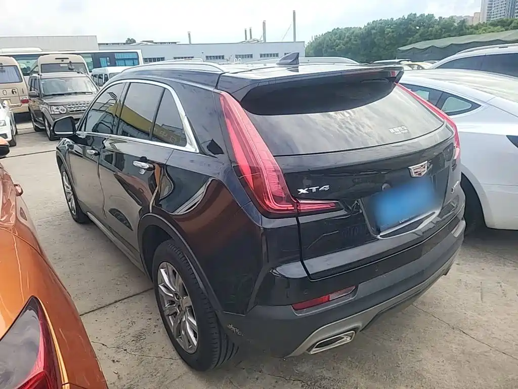 Cadillac XT4 — миниатюра 5