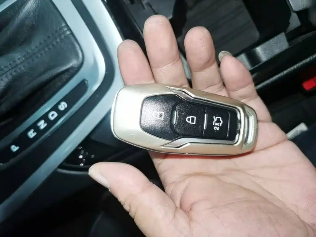 Ford Edge — миниатюра 9