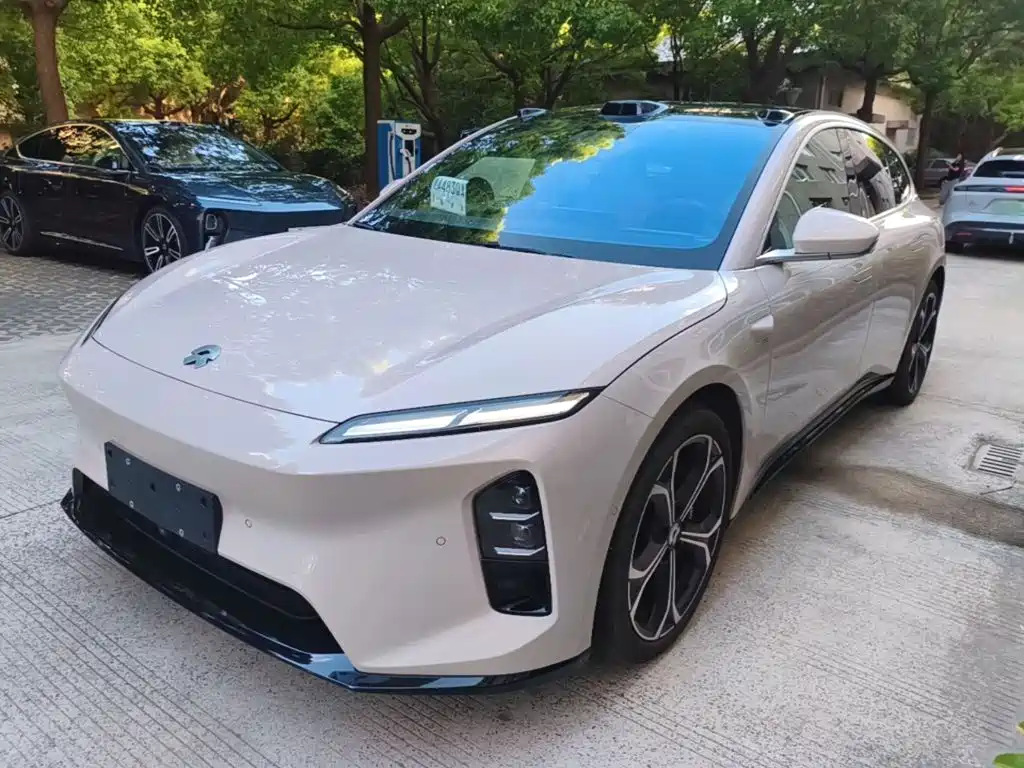 NIO ET5T