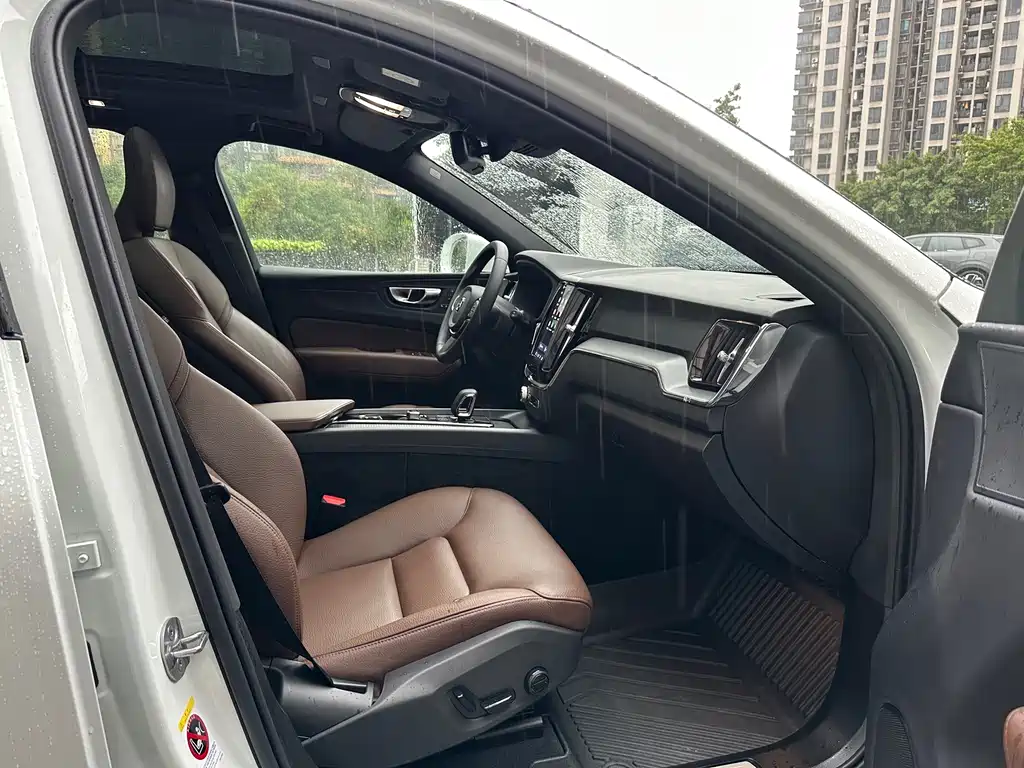Volvo XC60 — миниатюра 19