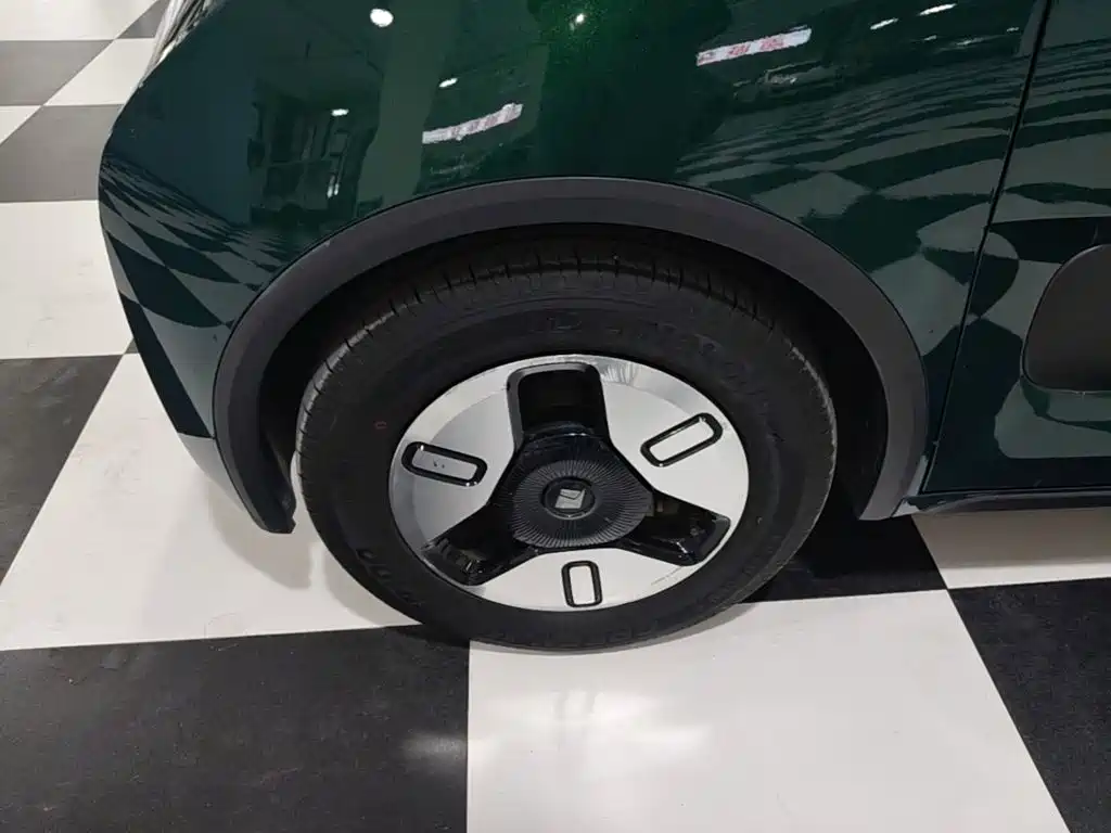 Baojun KiWi EV — миниатюра 23