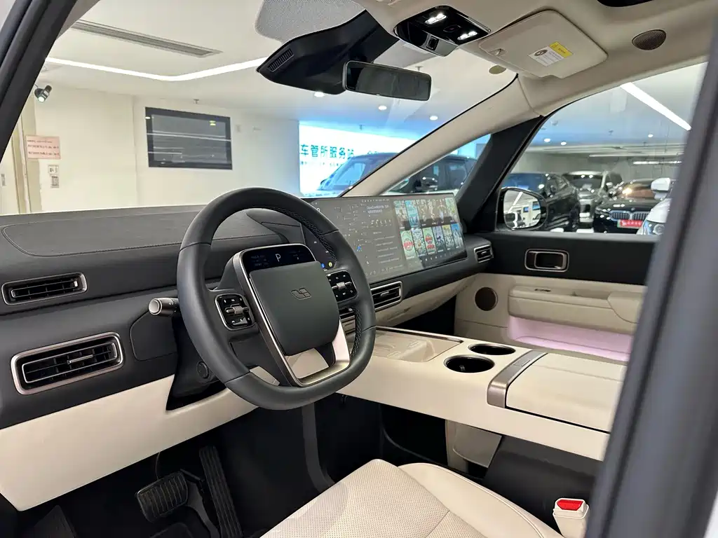 Li Auto Li MEGA — миниатюра 10