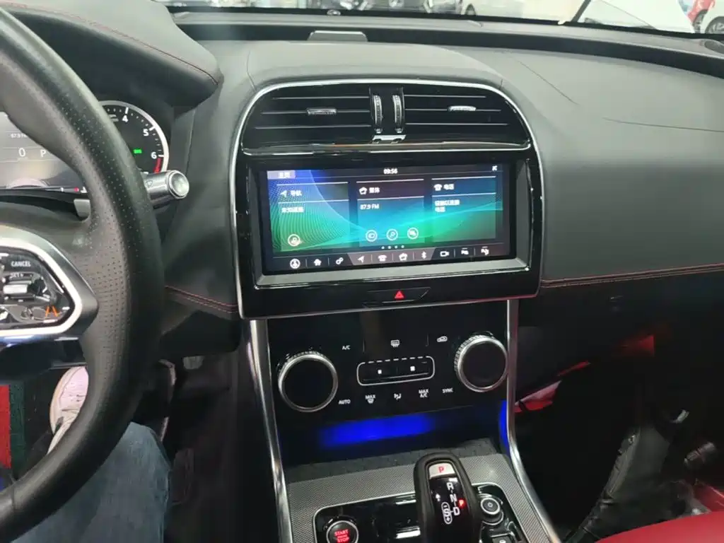 Jaguar XEL — миниатюра 13