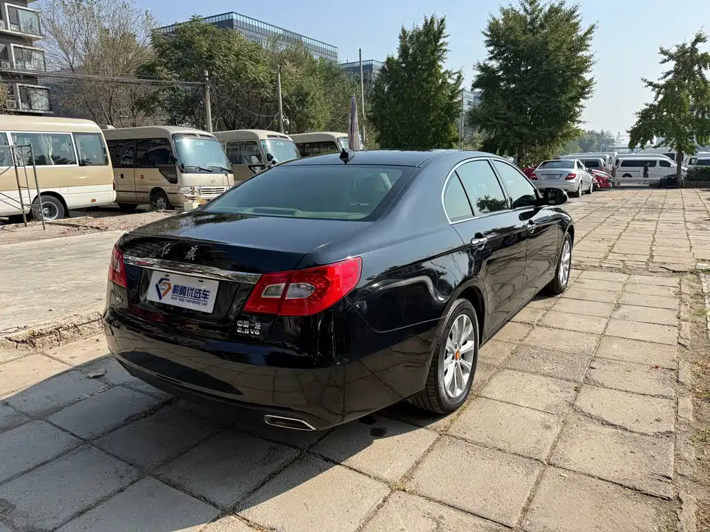 Hongqi Hongqi H7 — миниатюра 4