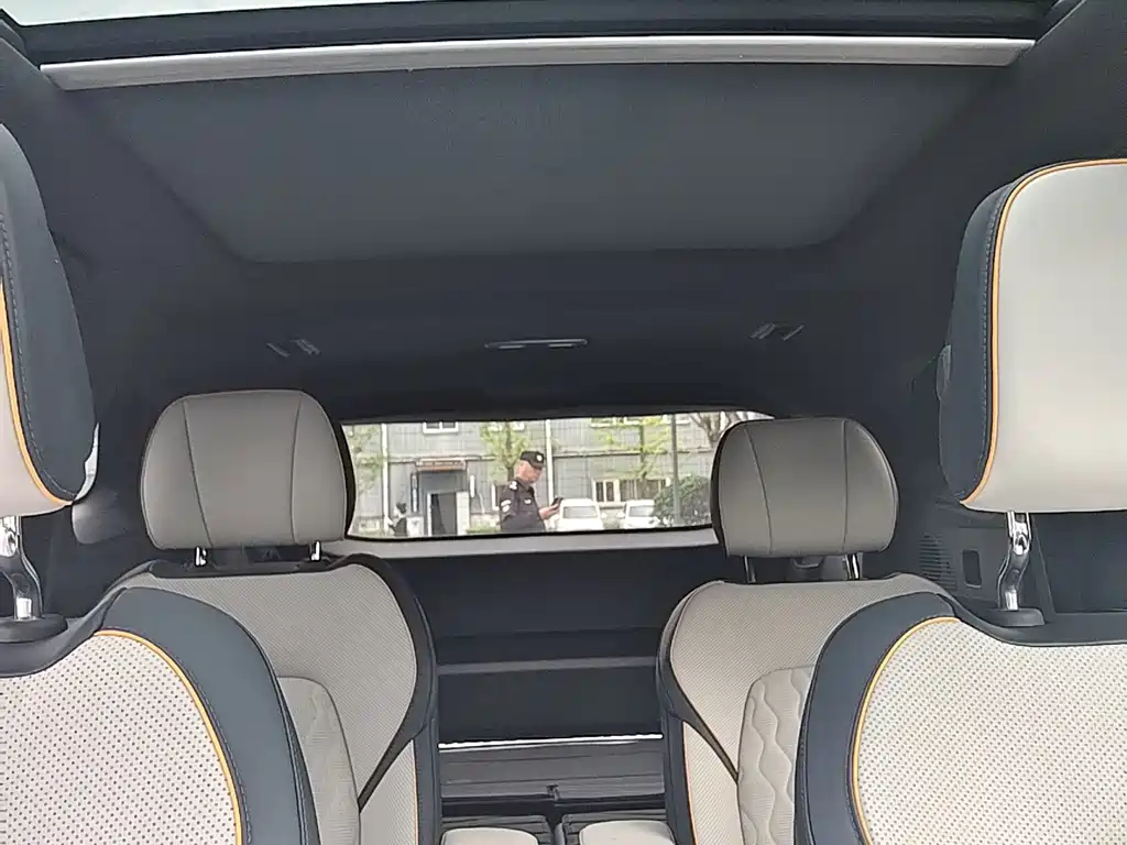 BYD Tang New Energy — миниатюра 12