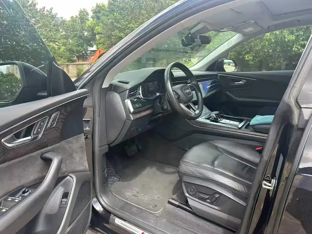 Audi Q8 — миниатюра 5