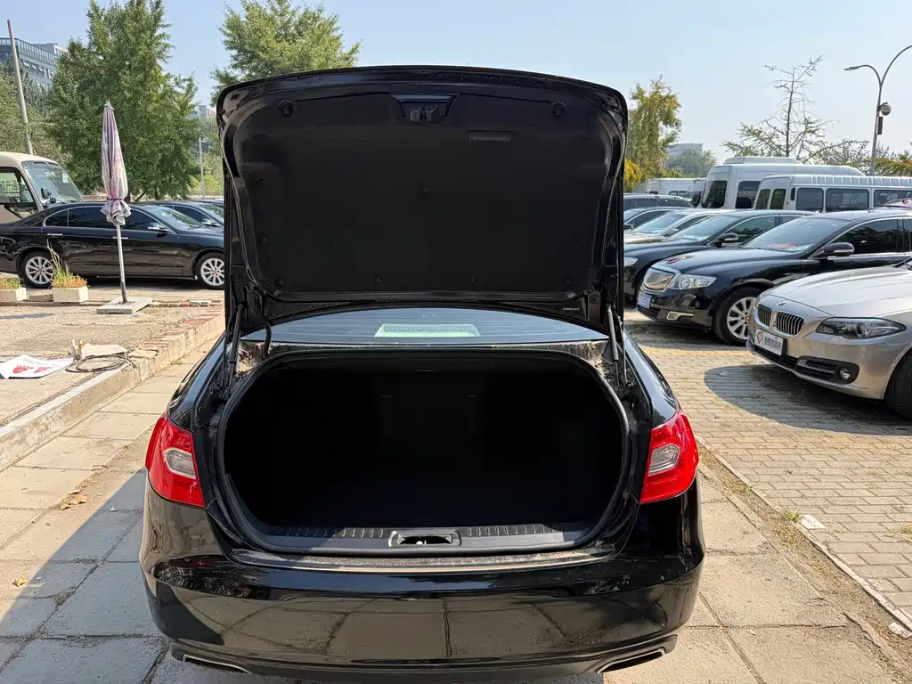 Hongqi Hongqi H7 — миниатюра 26