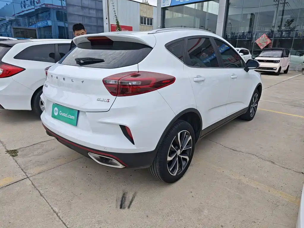Geely Emgrand GS — миниатюра 7