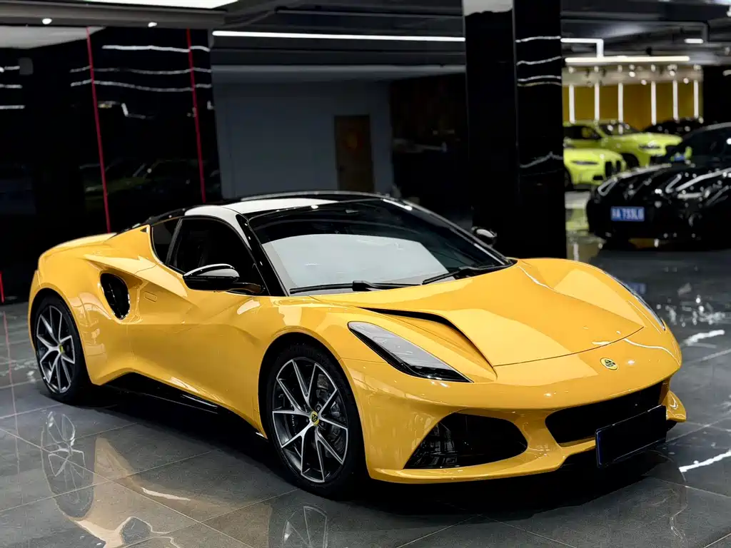Lotus Emira — миниатюра 3