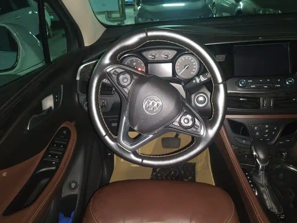 Buick Envision Plus — миниатюра 12