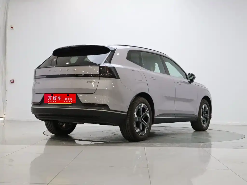 Volvo гибрид Volvo XC70 plug-in — миниатюра 4