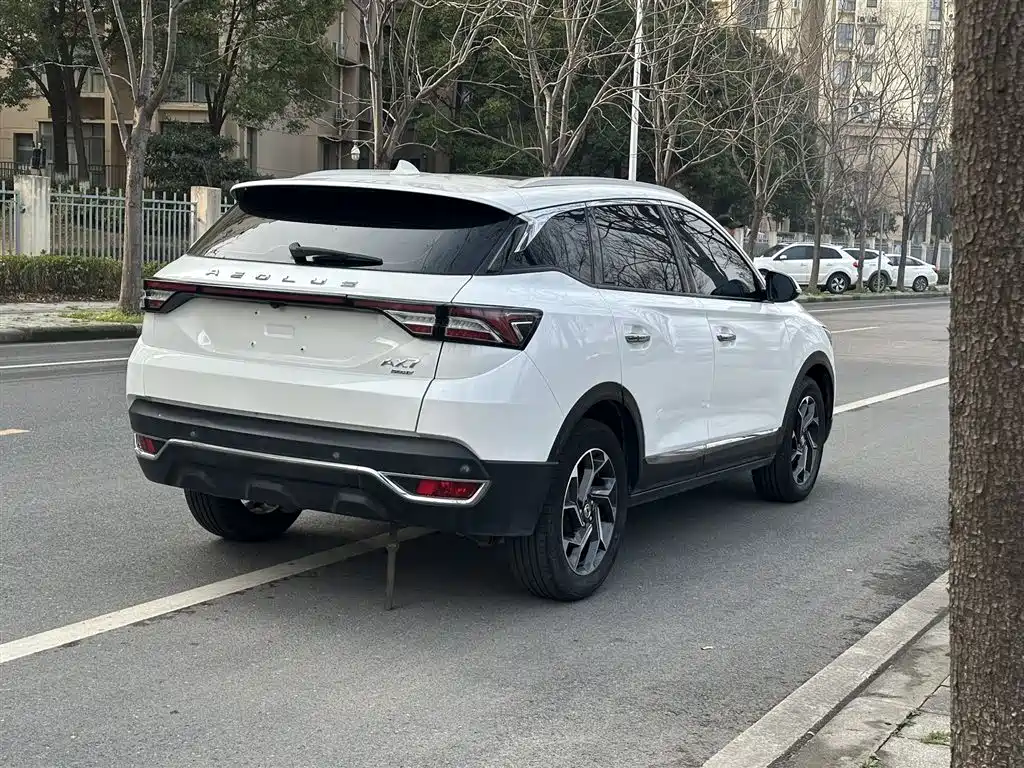 DONGFENG AX7