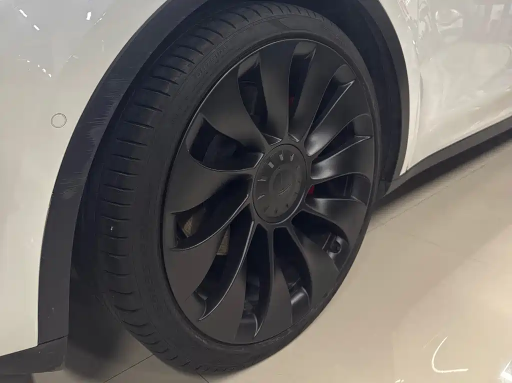Tesla Model Y — фотографии объявления, Фото 11